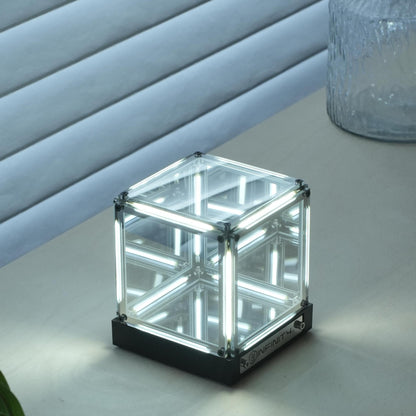 Focus Nest 4D Cube Light