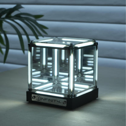 Focus Nest 4D Cube Light